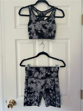 PINK Active Tie Dye Sports Bra & Biker Shorts Set